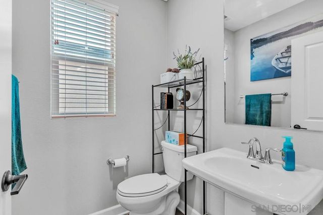 21512 Harmony Village Drive, Escondido, CA 92029