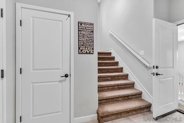 21512 Harmony Village Drive, Escondido, CA 92029