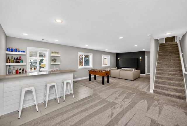 909 NW Mils Court, Ankeny, IA 50023