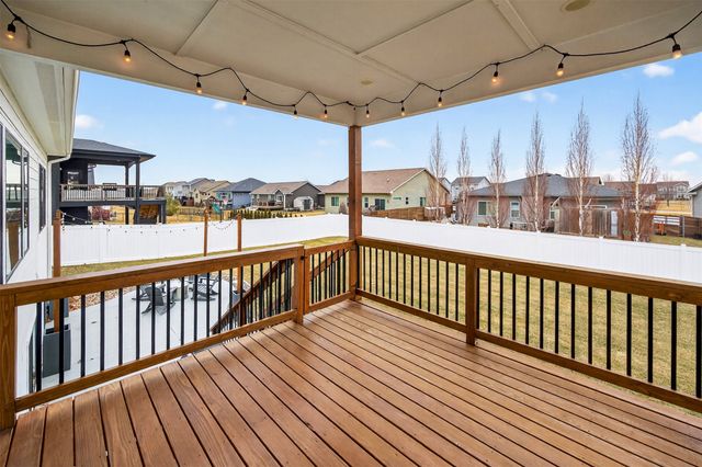 909 NW Mils Court, Ankeny, IA 50023