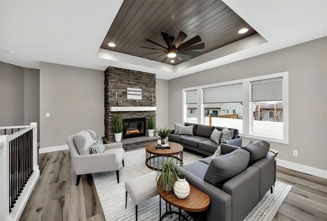 909 NW Mils Court, Ankeny, IA 50023