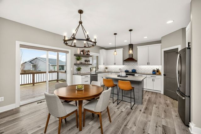 909 NW Mils Court, Ankeny, IA 50023