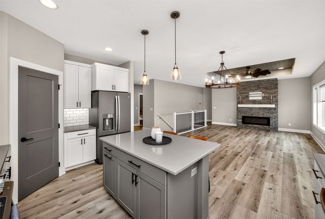 909 NW Mils Court, Ankeny, IA 50023