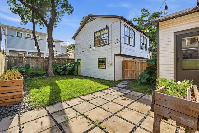 2223 Singleton Street, Houston, TX 77008