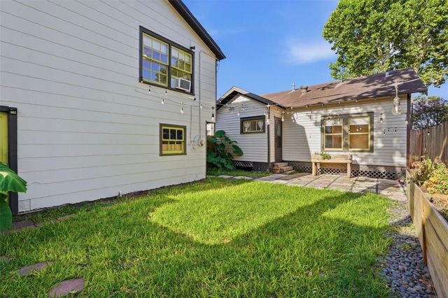 2223 Singleton Street, Houston, TX 77008