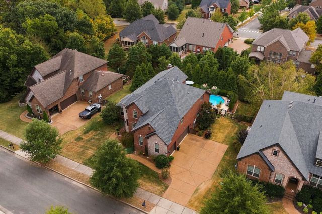412 Victorian Park Cir, Franklin, TN 37067