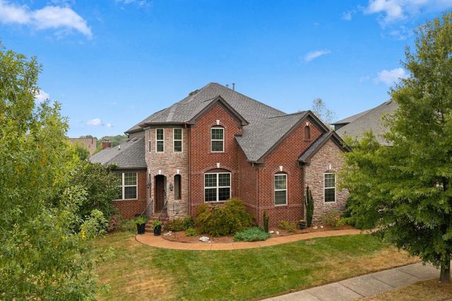 412 Victorian Park Cir, Franklin, TN 37067