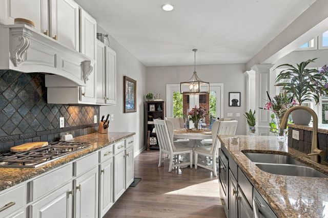 412 Victorian Park Cir, Franklin, TN 37067