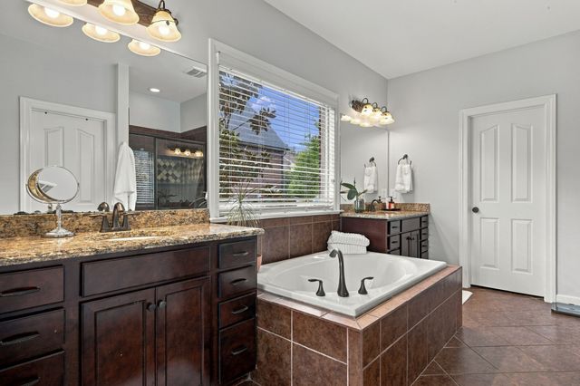 412 Victorian Park Cir, Franklin, TN 37067