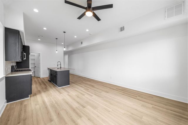 7901 Cora Street B, Houston, TX 77088