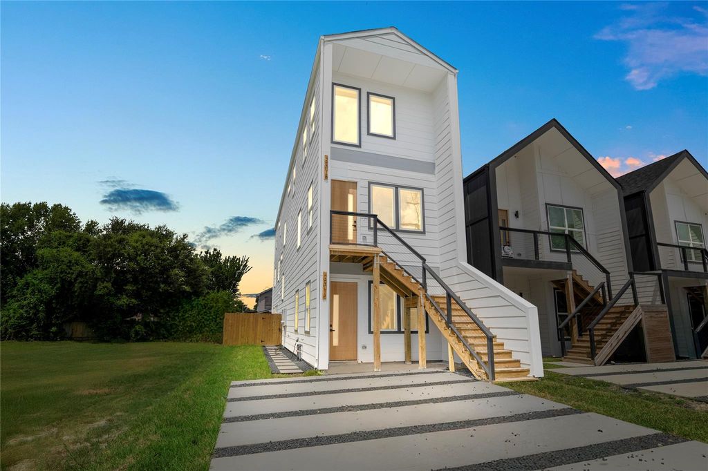 7901 Cora Street B, Houston, TX 77088