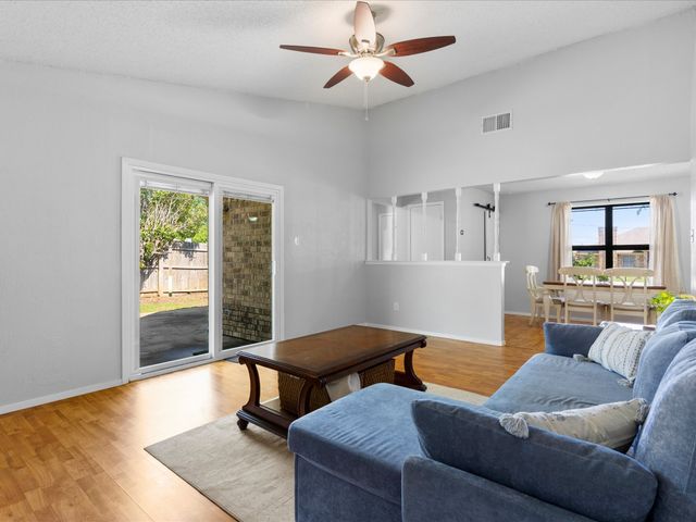 5900 Birchill Road, Watauga, TX 76148