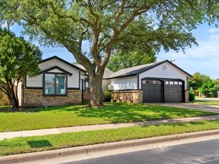 5900 Birchill Road, Watauga, TX 76148