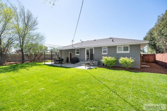 270 W Main Street, Rexburg, ID 83440