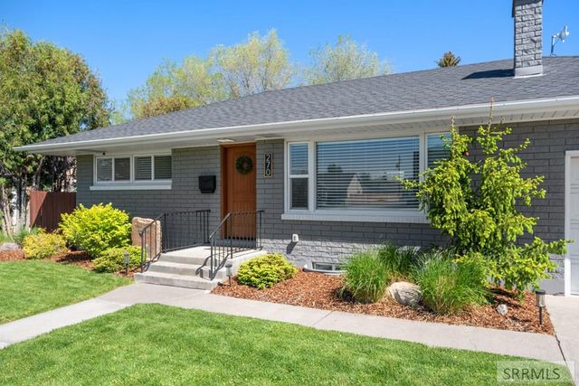 270 W Main Street, Rexburg, ID 83440
