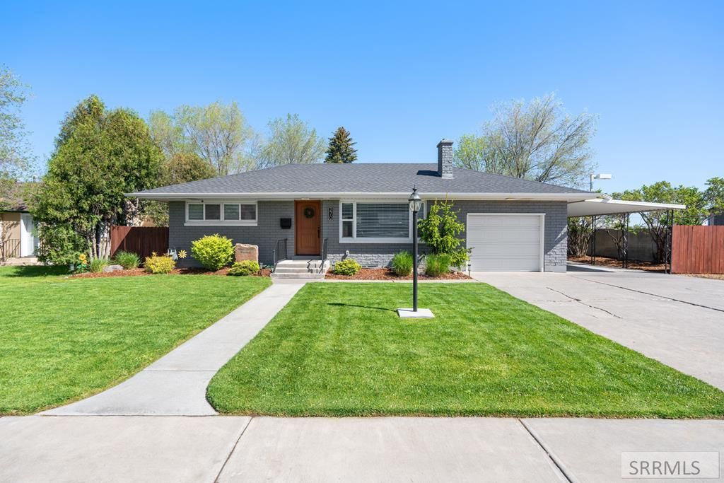 270 W Main Street, Rexburg, ID 83440
