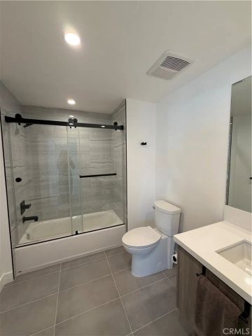 1123 S Shenandoah 303, Los Angeles, CA 90035