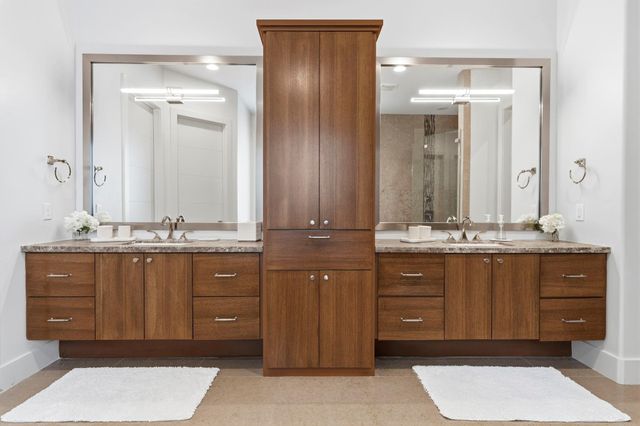 78 S Badger Lodge Circle, The Woodlands, TX 77389
