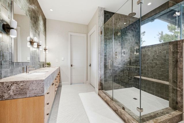 78 S Badger Lodge Circle, The Woodlands, TX 77389