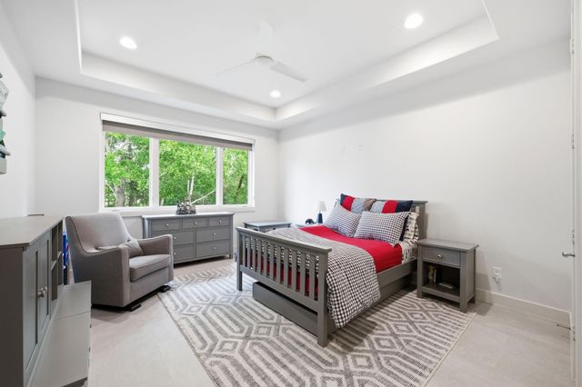 78 S Badger Lodge Circle, The Woodlands, TX 77389