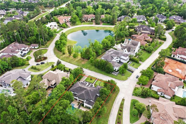 78 S Badger Lodge Circle, The Woodlands, TX 77389