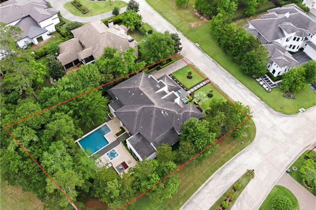 78 S Badger Lodge Circle, The Woodlands, TX 77389