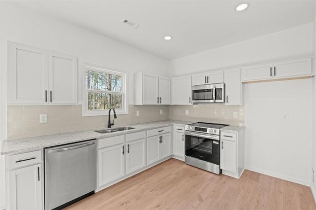 97 Carroll Circle, Carrollton, GA 30117