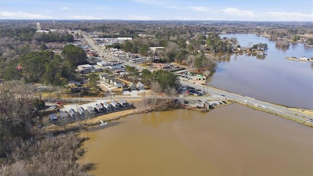 97 Carroll Circle, Carrollton, GA 30117