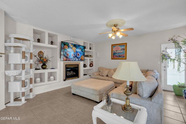 1908 SUN CHARIOT Street, El Paso, TX 79938