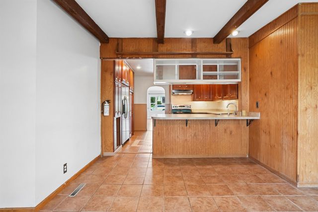 1016 W 2nd Street, Cedar Falls, IA 50613