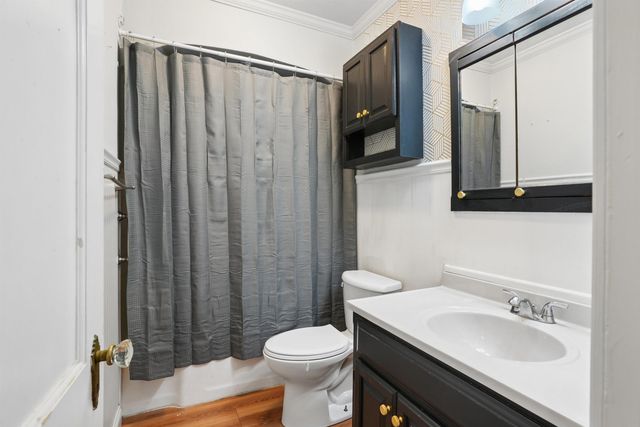 1016 W 2nd Street, Cedar Falls, IA 50613