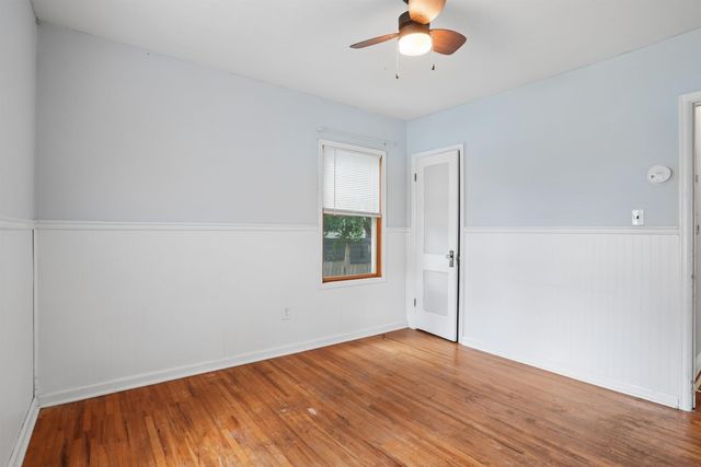 1016 W 2nd Street, Cedar Falls, IA 50613