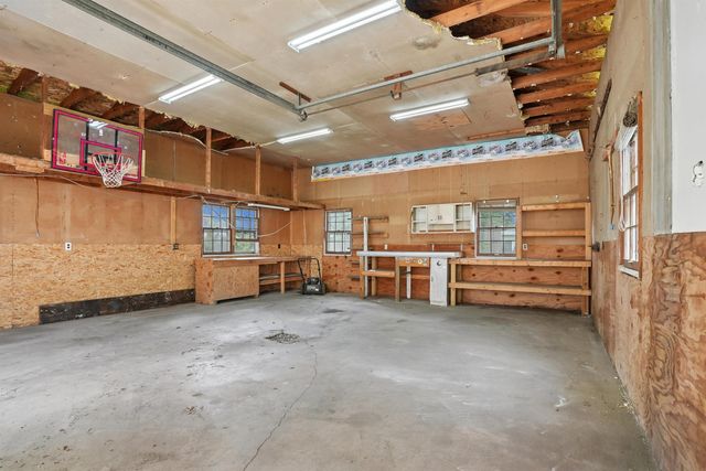 1016 W 2nd Street, Cedar Falls, IA 50613