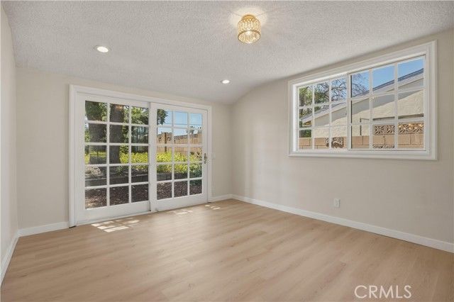 1534 Wallace, Simi Valley, CA 93065