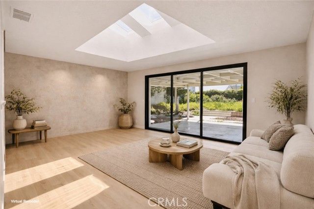 1534 Wallace, Simi Valley, CA 93065