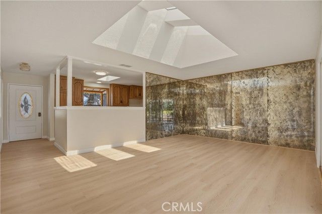 1534 Wallace, Simi Valley, CA 93065