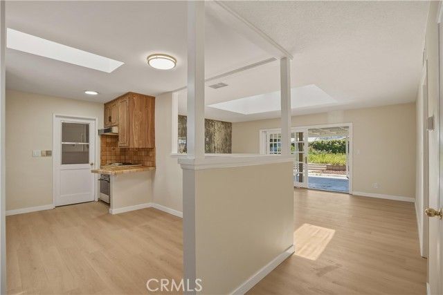 1534 Wallace, Simi Valley, CA 93065