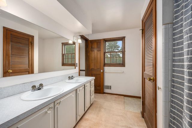 1365 Marwood Drive, Kentwood, MI 49508