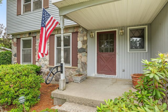 1365 Marwood Drive, Kentwood, MI 49508