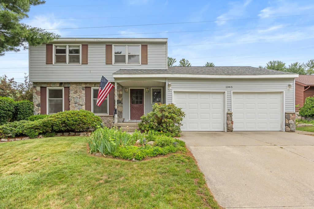 1365 Marwood Drive, Kentwood, MI 49508
