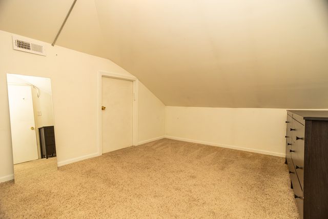 2815 W FITCH Avenue, Chicago, IL 60645