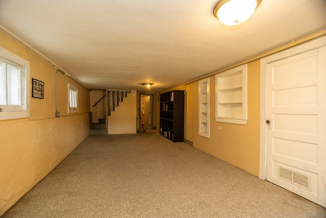 2815 W FITCH Avenue, Chicago, IL 60645
