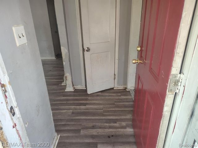 18475 Winthrop Street, Detroit, MI 48235