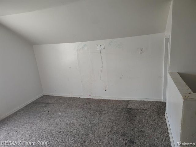 18475 Winthrop Street, Detroit, MI 48235