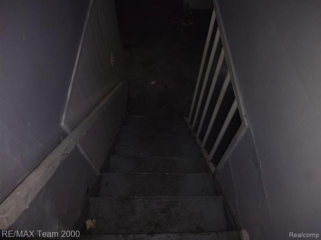 18475 Winthrop Street, Detroit, MI 48235