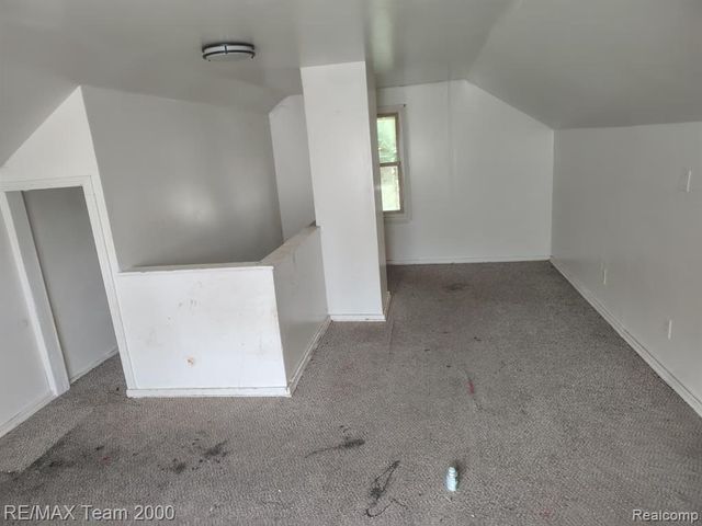 18475 Winthrop Street, Detroit, MI 48235