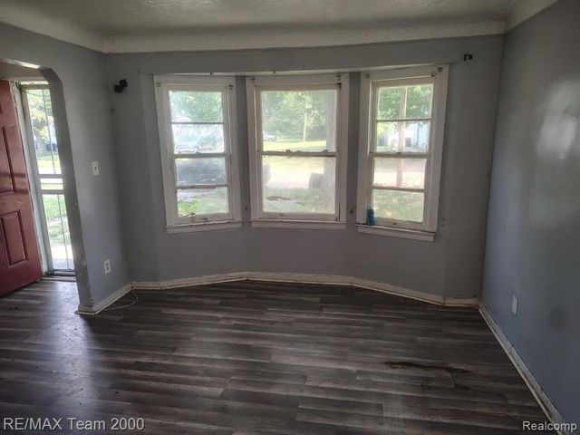 18475 Winthrop Street, Detroit, MI 48235