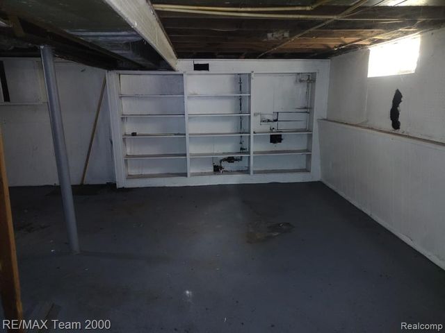 18475 Winthrop Street, Detroit, MI 48235