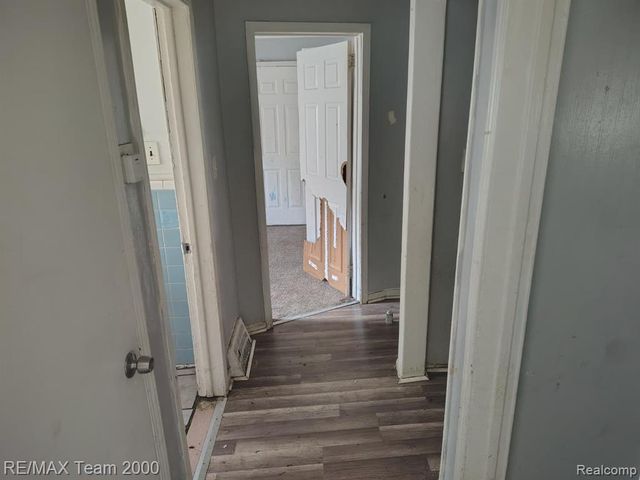18475 Winthrop Street, Detroit, MI 48235