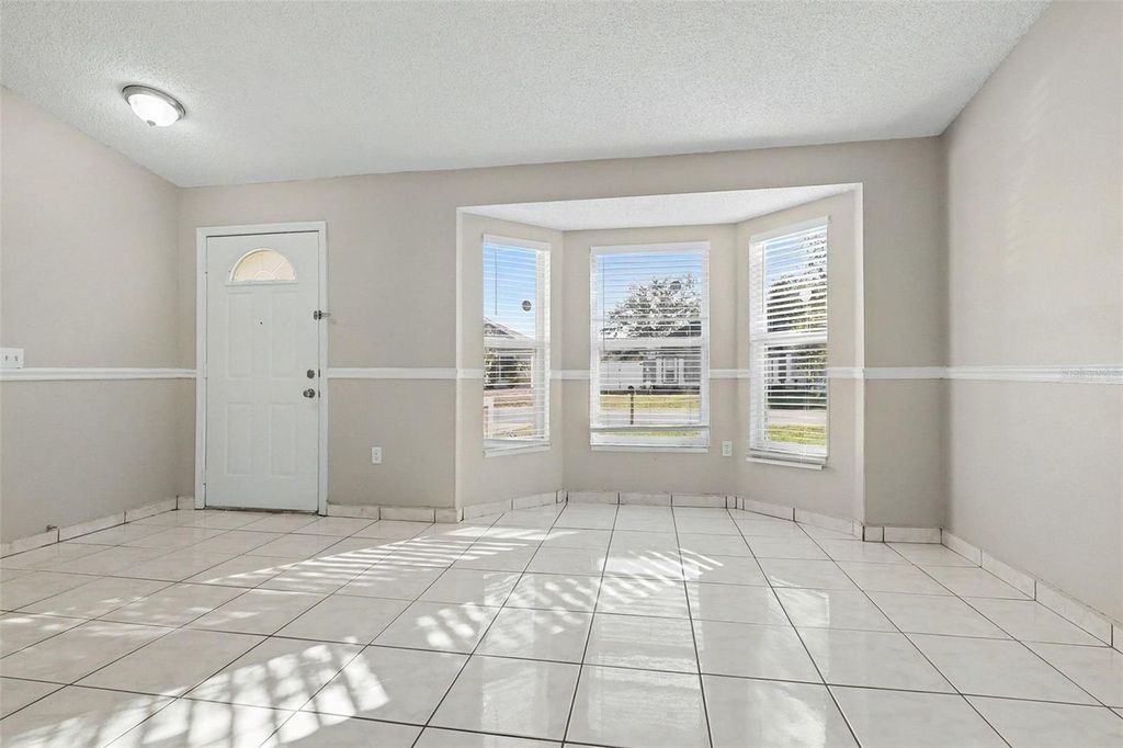 Image 2 of property listing at 1117 ROAN COURT, Kissimmee, FL 34759